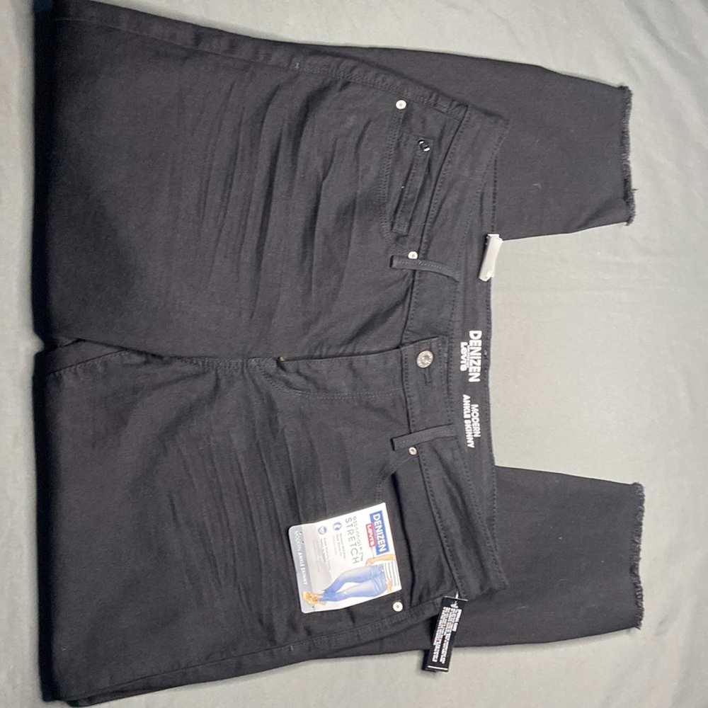 Black Denizen Levi Jeans